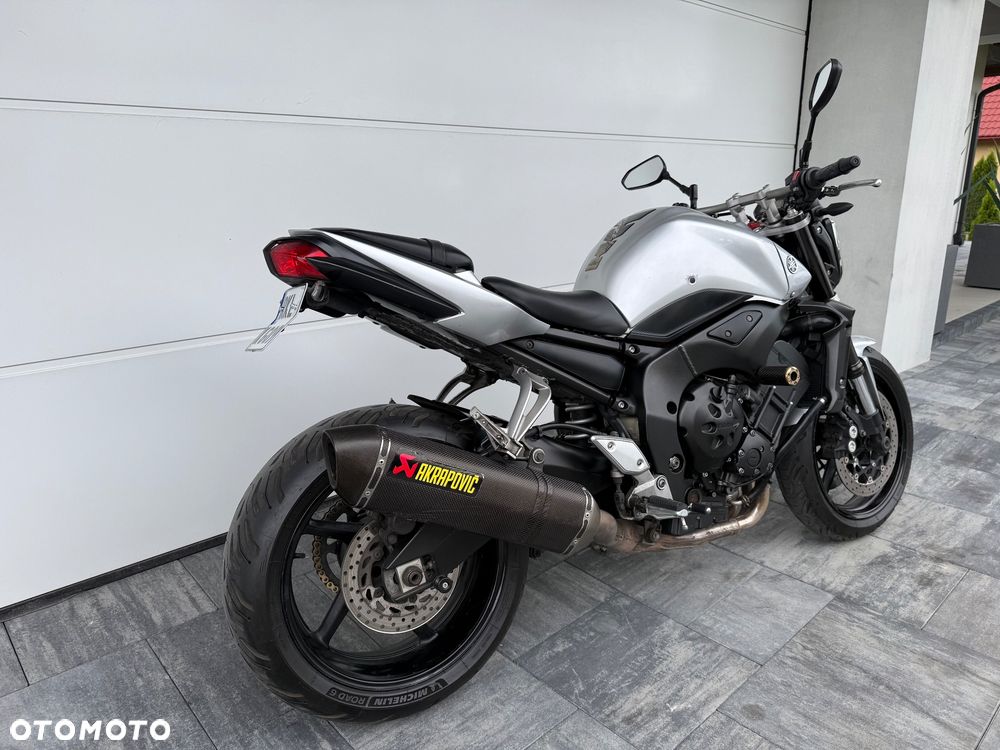 Yamaha FZ - 15