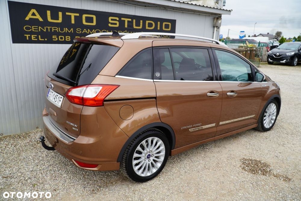 Ford Grand C-MAX - 33