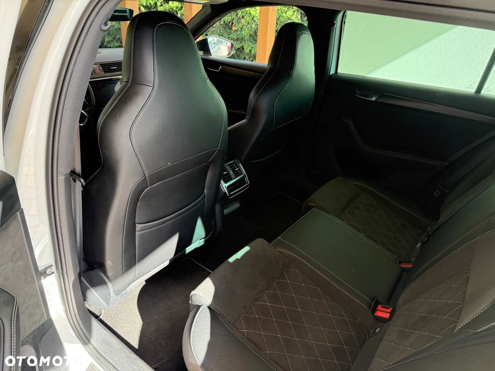 Skoda Superb 2.0 TSI Sportline DSG - 7