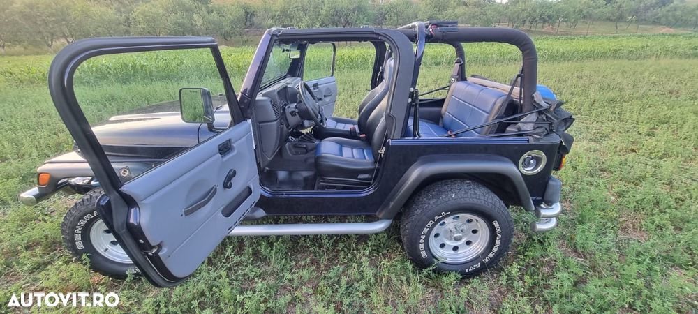 Jeep Wrangler - 16