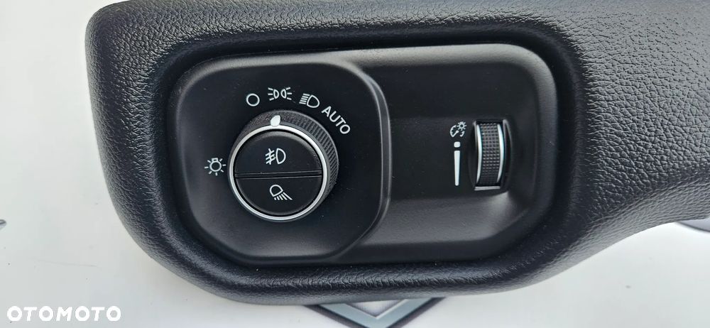 RAM 1500 V 5 2019- Przełącznik Panel świateł Włącznik P68156065AC - 3