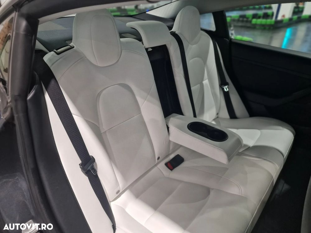 Tesla Model 3 Langstreckenbatterie Allradantrieb Dual Motor - 20