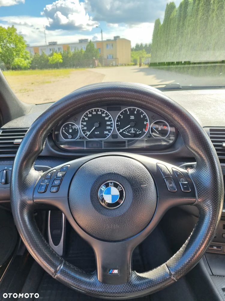 BMW Seria 3 330i - 7