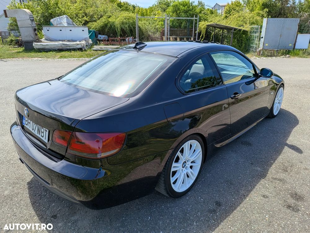 BMW Seria 3 325d - 3