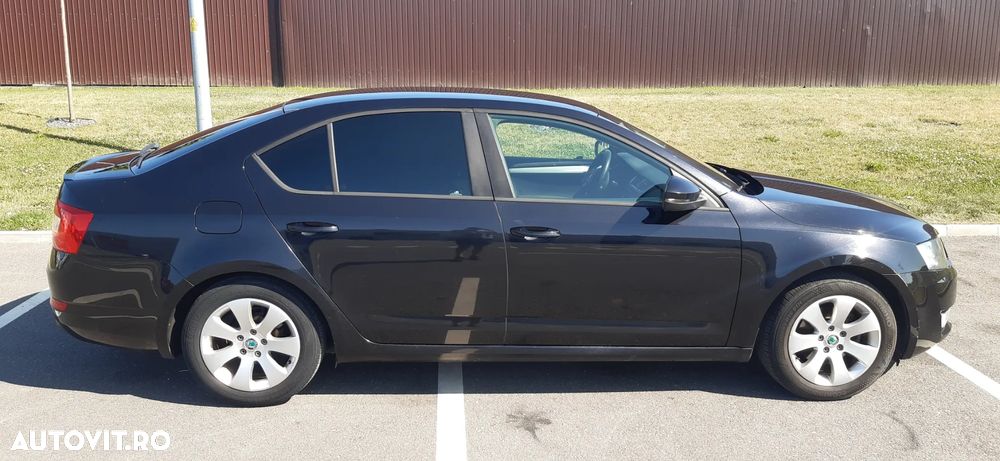 Skoda Octavia 1.6 TDI GREENLINE - 7