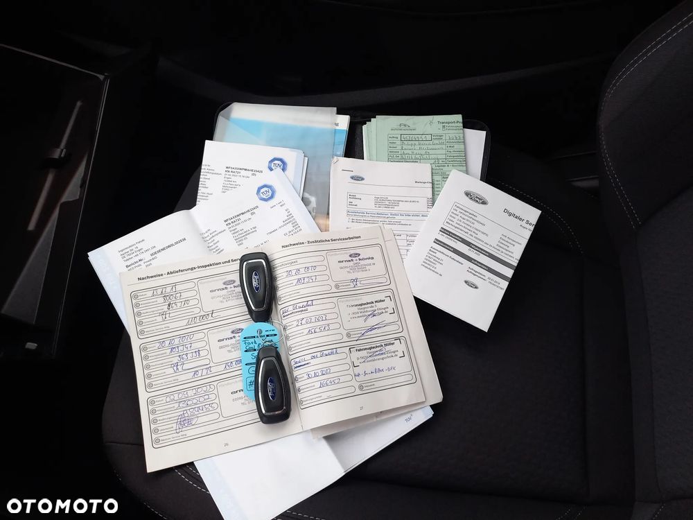 Ford Kuga - 31