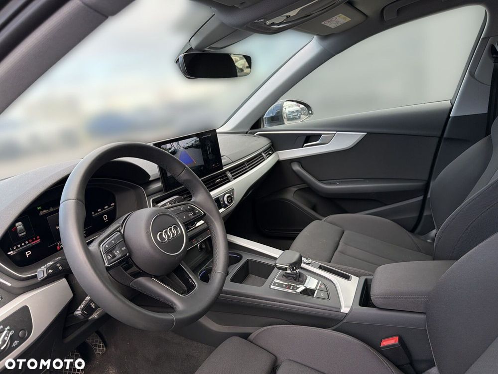 Audi A4 Limousine - 11