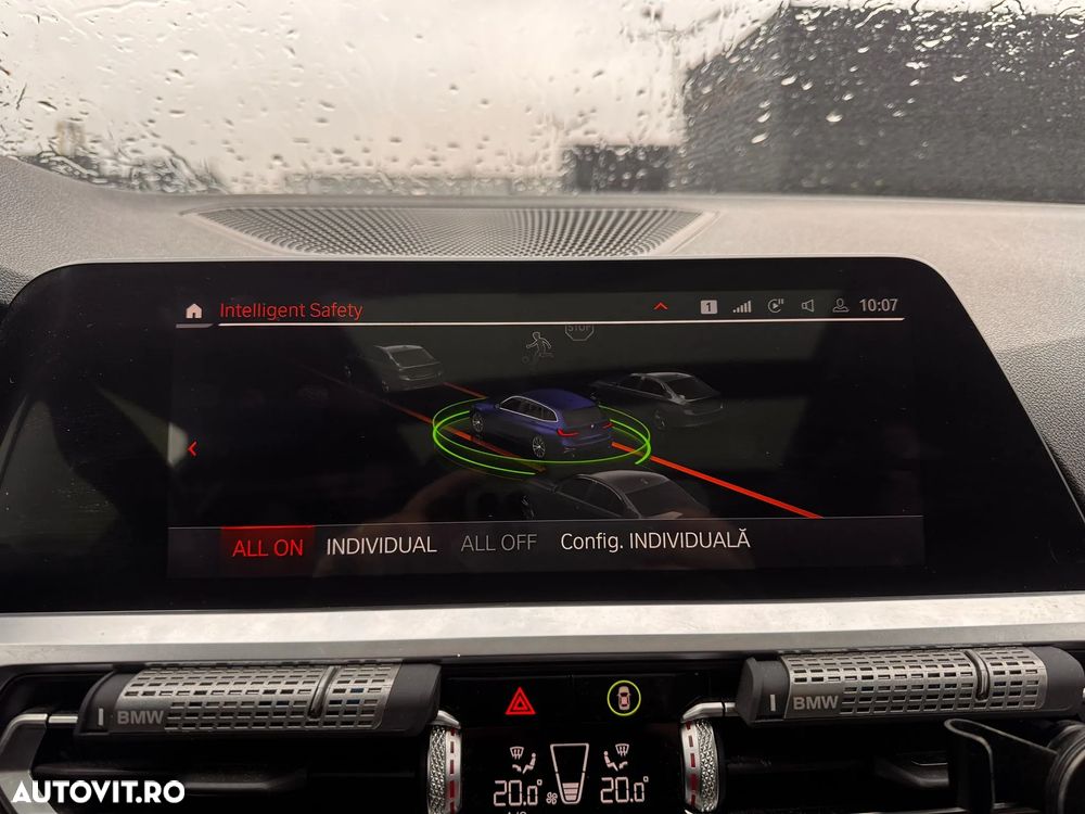 BMW Seria 3 320d Touring Aut. - 12