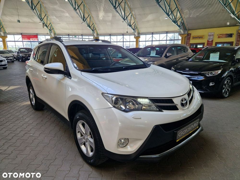 Toyota RAV4 - 1