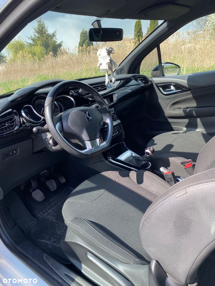 Citroën DS3 1.6 HDi SoChic - 6