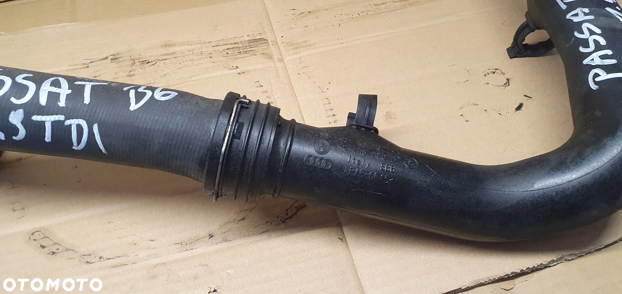 Przewód wąż rura intercoolera VW Passat B6 3C0 1.9 TDI 1K0145762AT 1K0145770B - 5