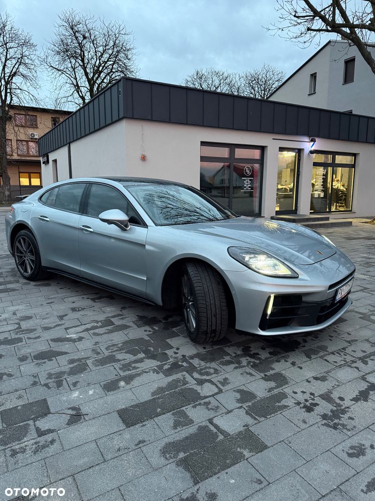 Porsche Panamera 4 - 3