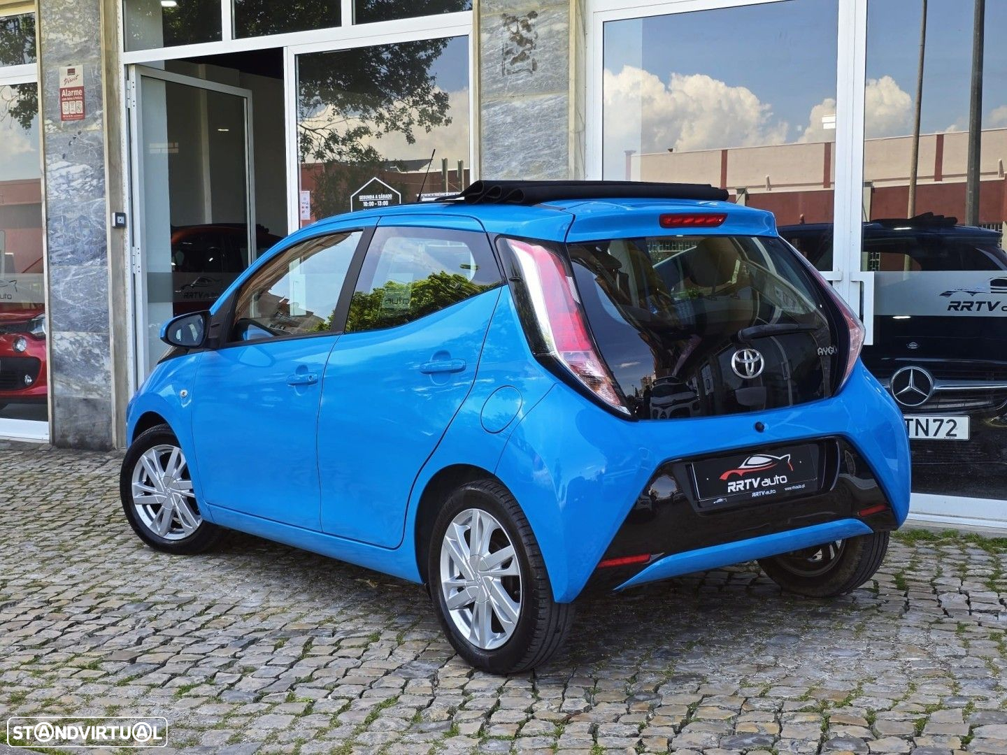 Toyota Aygo 1.0 X-Play Plus - 12