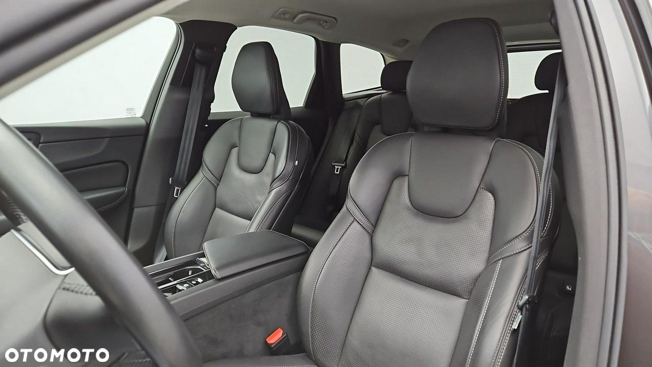 Volvo XC 60 - 11