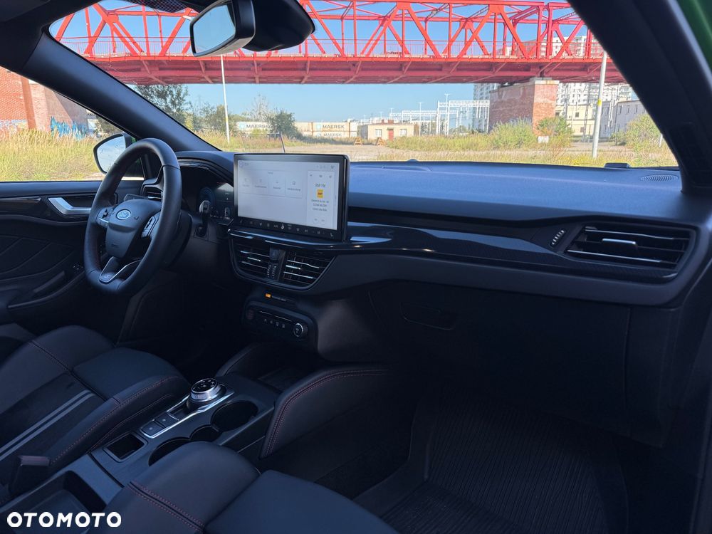 Ford Focus 2.3 EcoBoost ST X - 19