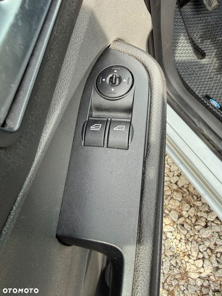 Ford Focus C-Max - 8