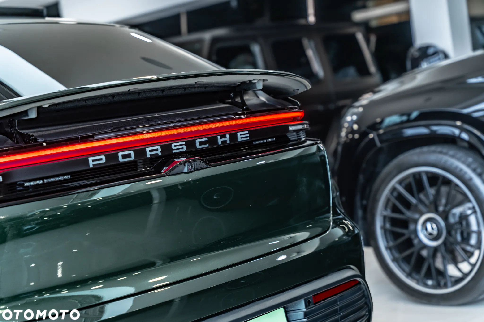 Porsche Macan 4 - 6