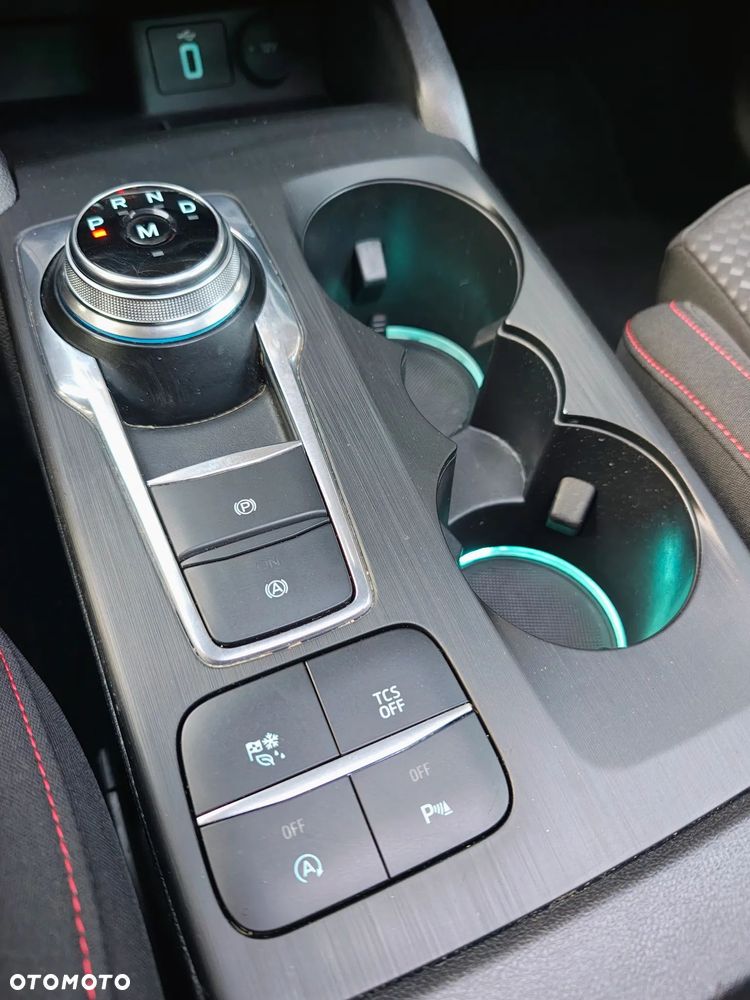 Ford Focus 1.5 EcoBlue Start-Stopp-System ST-LINE - 25