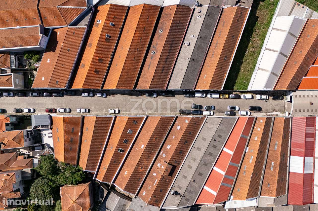 ARMAZÉM (12) DE ARQ. RÚSTICA COM LOGRADOURO EM CAMPANHÃ, PORTO - Grande imagem: 3/25
