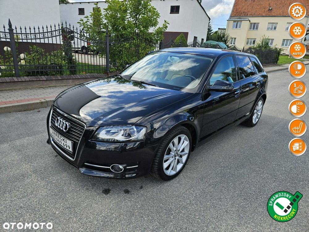 Audi A3 Sportback - 1