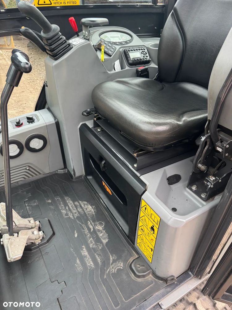 Doosan DX19 - 6