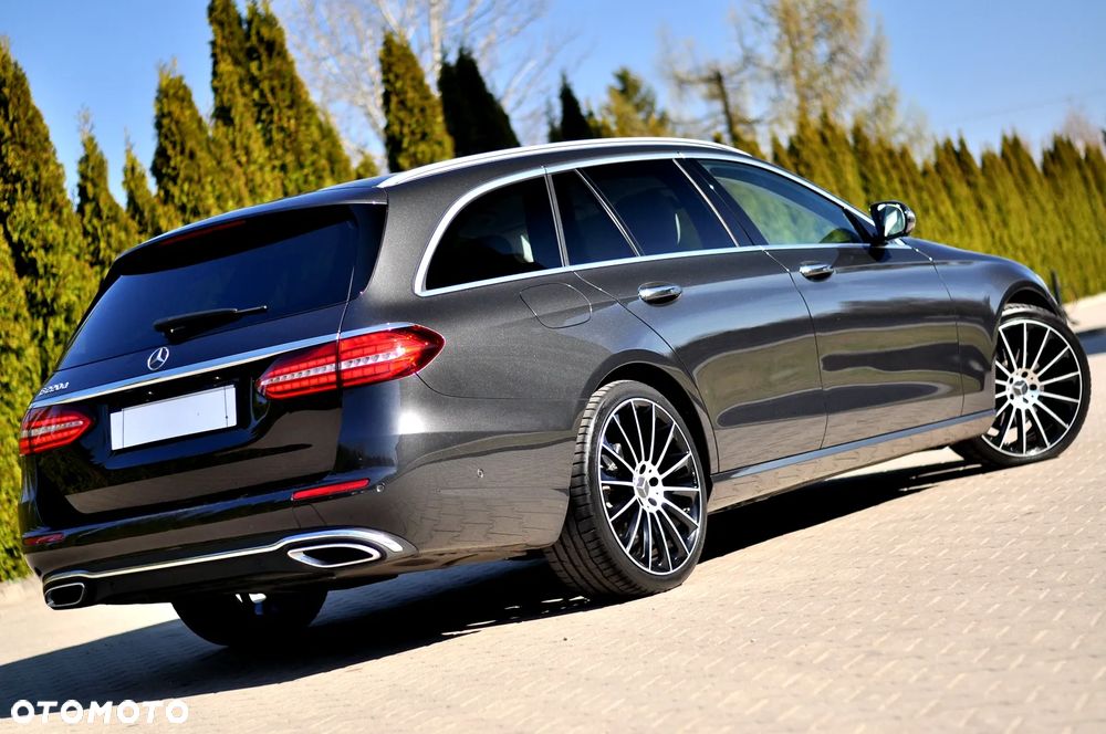 Mercedes-Benz Klasa E 220 d 9G-TRONIC Edition AVANTGARDE - 10