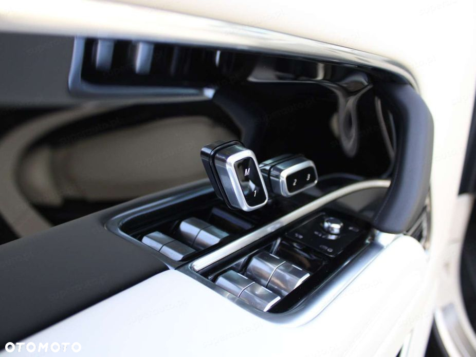 Land Rover Range Rover - 5