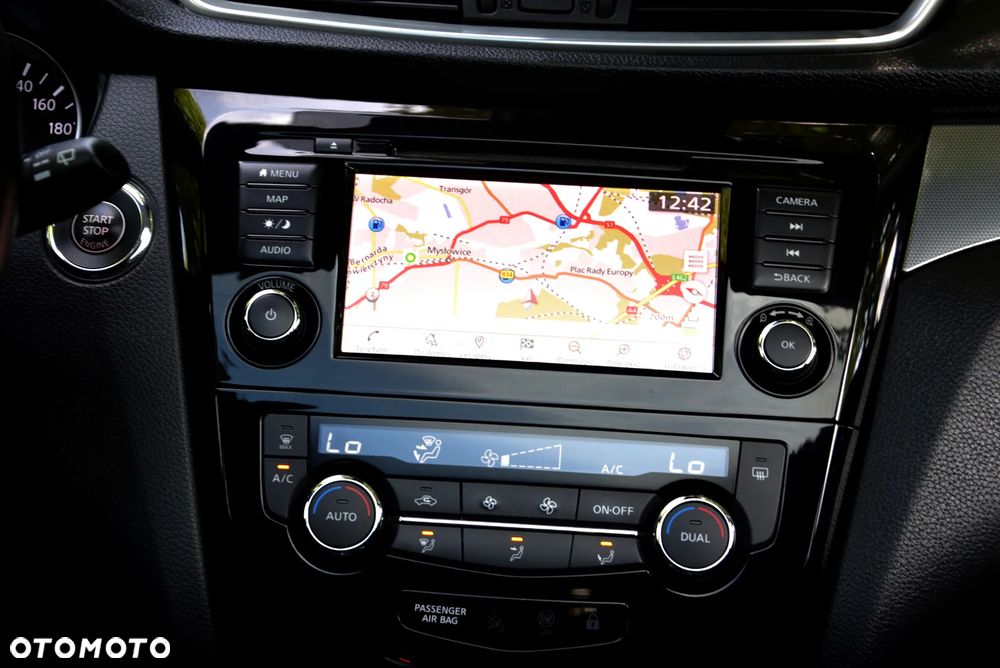 Nissan Qashqai 1.3 DIG-T N-Connecta - 19
