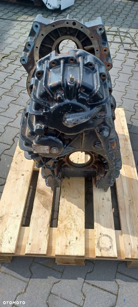 Obudowa Reduktora Skrzyni Rozdzielczej MAN TGS TGA 6x6 8x8 8x6 G173 G172 - 6