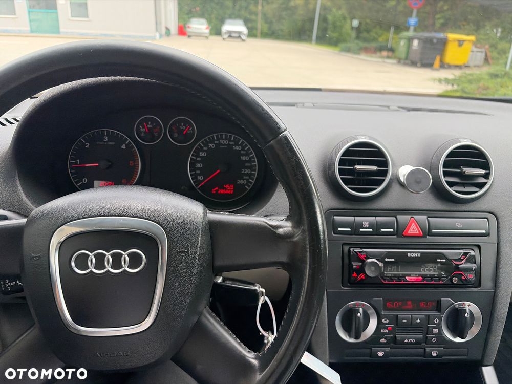 Audi A3 Sportback 2.0 TDI DPF Quattro Attraction - 16