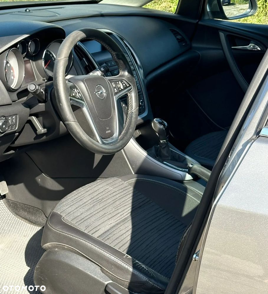 Opel Astra - 11