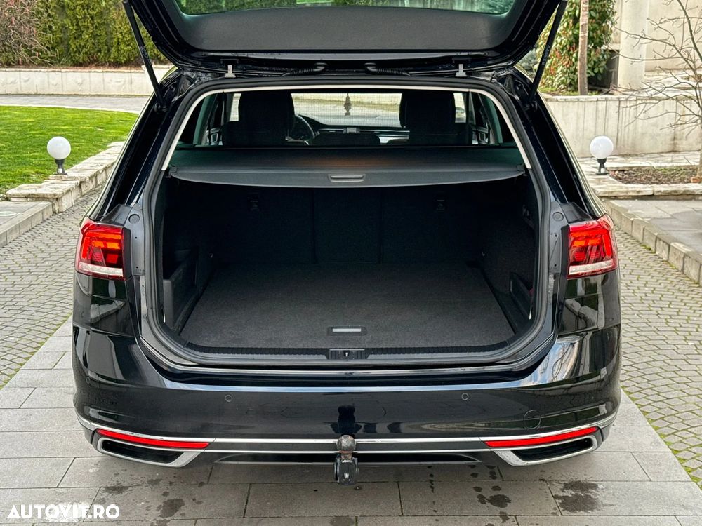 Volkswagen Passat - 20