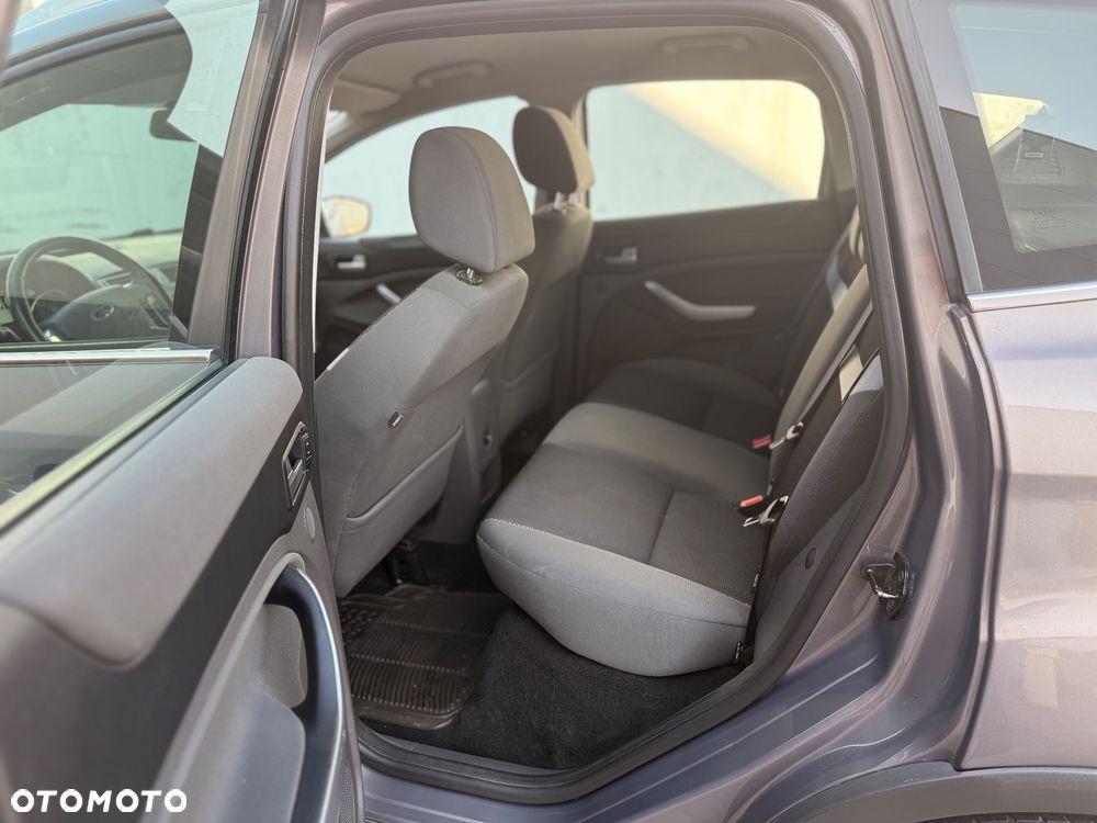 Ford Kuga 2.0 TDCi 4x4 Individual - 12