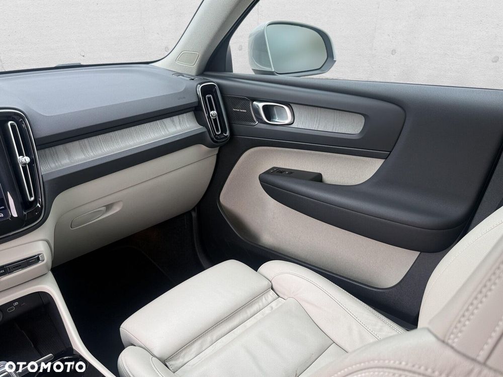 Volvo XC 40 - 15