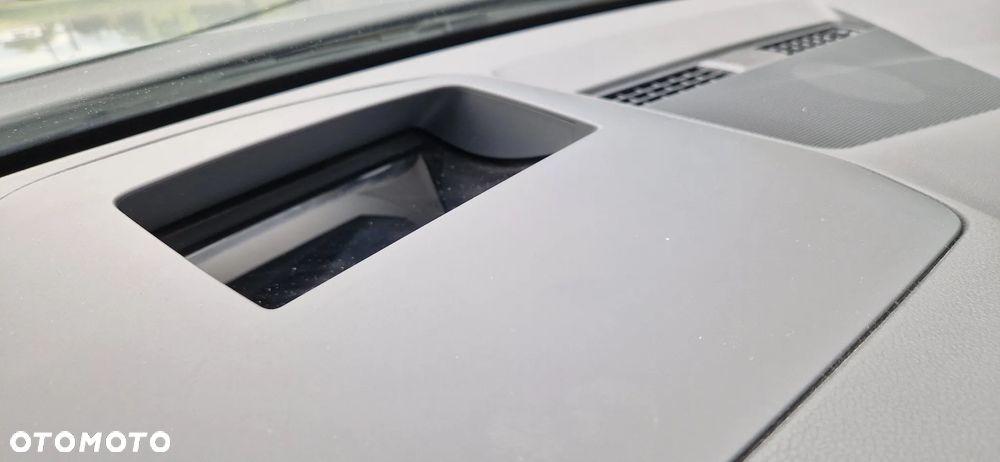 Volkswagen Golf - 36