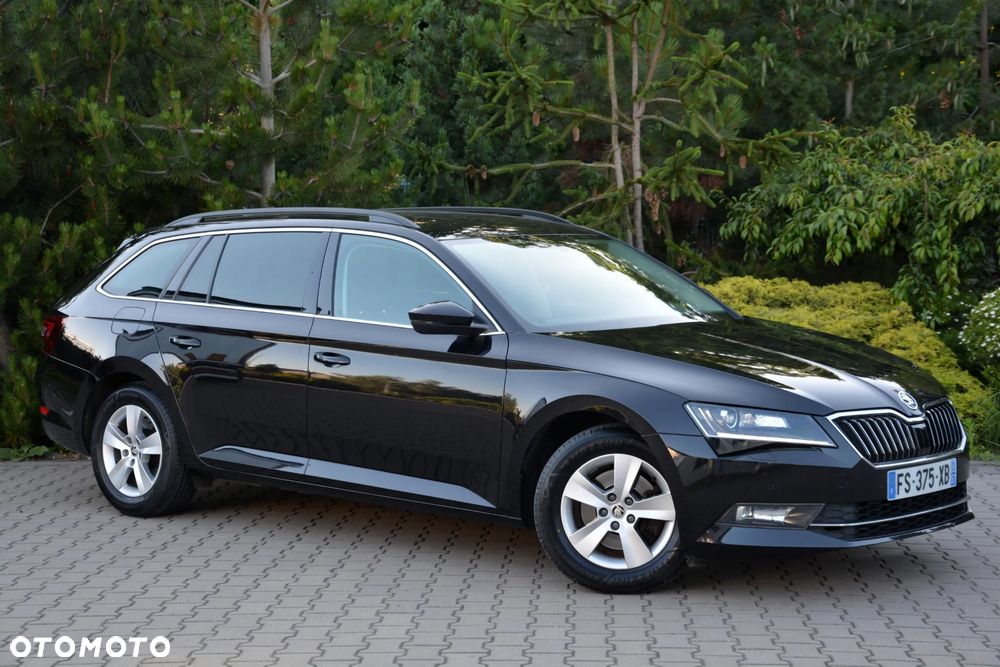 Skoda Superb 2.0 TDI DSG Ambition - 7