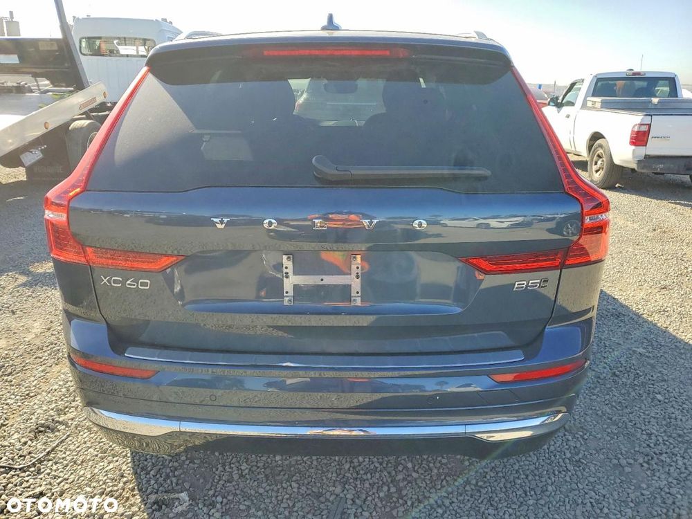 Volvo XC 60 B5 B AWD Ultimate Bright - 6