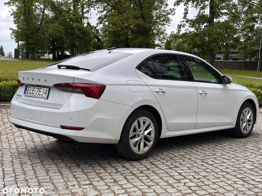 Skoda Octavia 2.0 TDI Ambition DSG - 9
