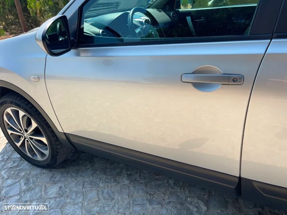 Nissan Qashqai 1.5 dCi Tekna Premium 17 - 10