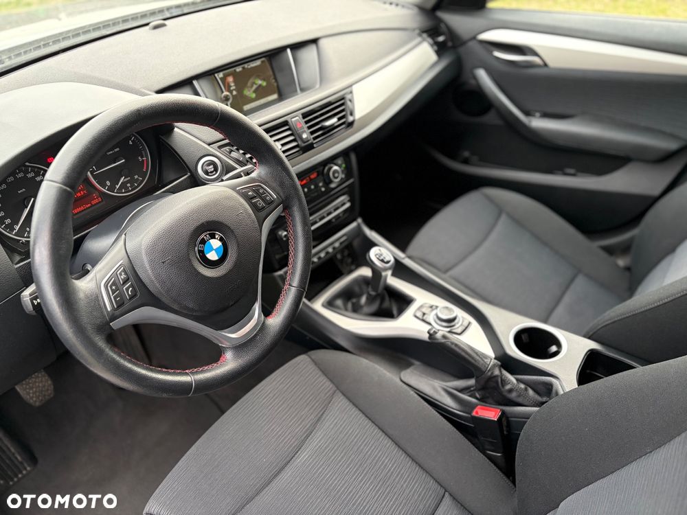 BMW X1 xDrive18d Sport Line - 17