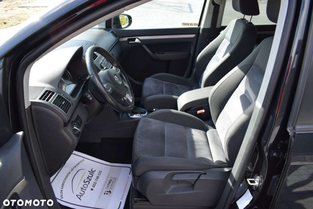 Volkswagen Touran - 18