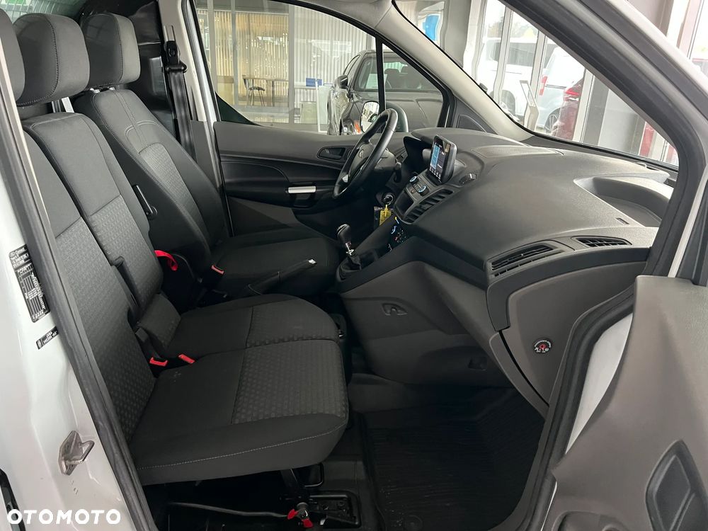 Ford Connect - 37