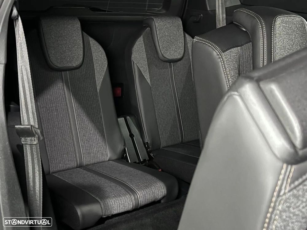 Peugeot 5008 - 9