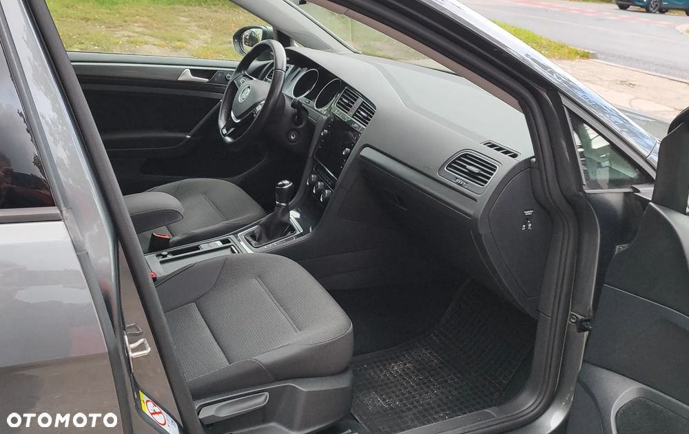 Volkswagen Golf 1.4 TSI BMT Comfortline - 19