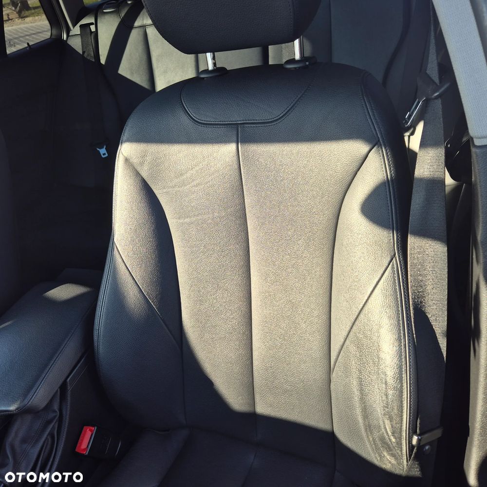 BMW Seria 3 320d xDrive - 22