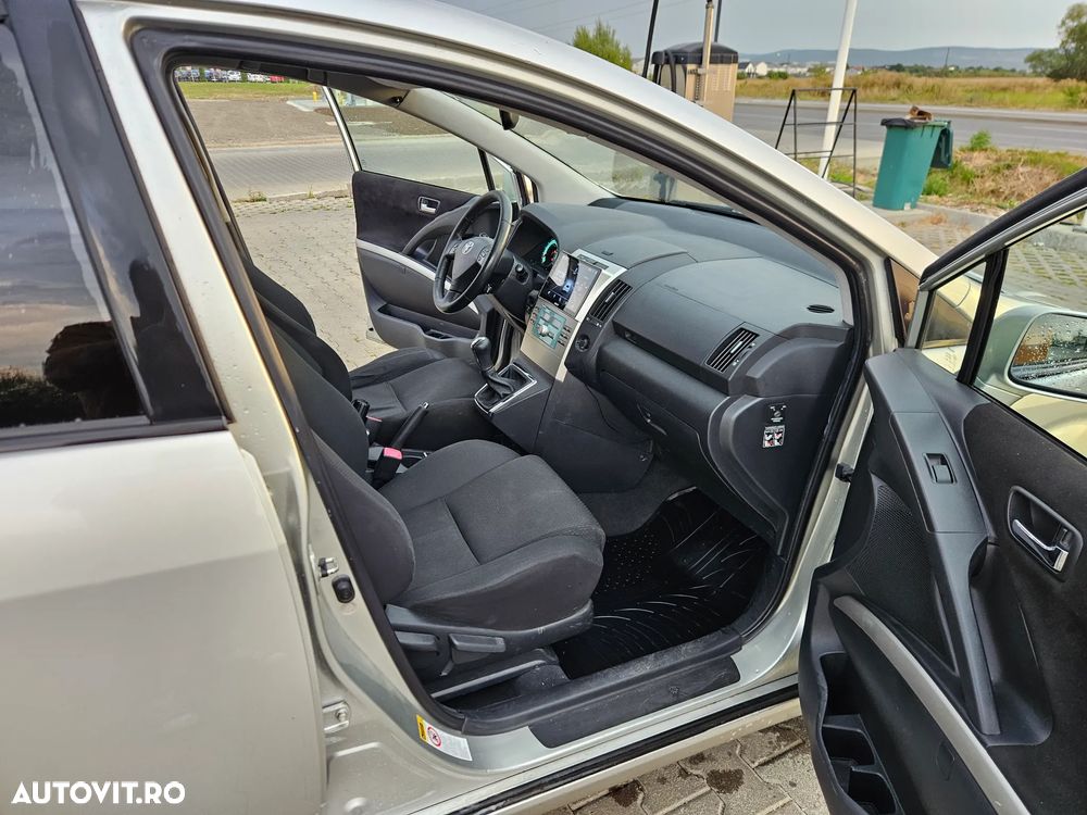 Toyota Corolla Verso 1.8 Sol - 12