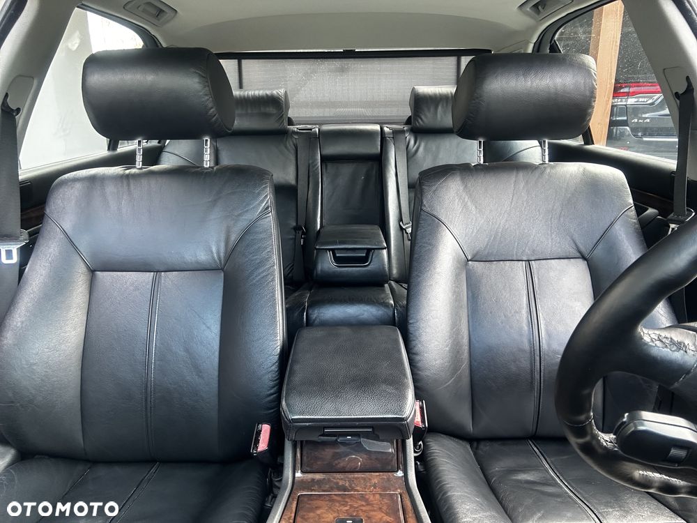 BMW Seria 7 740i - 17