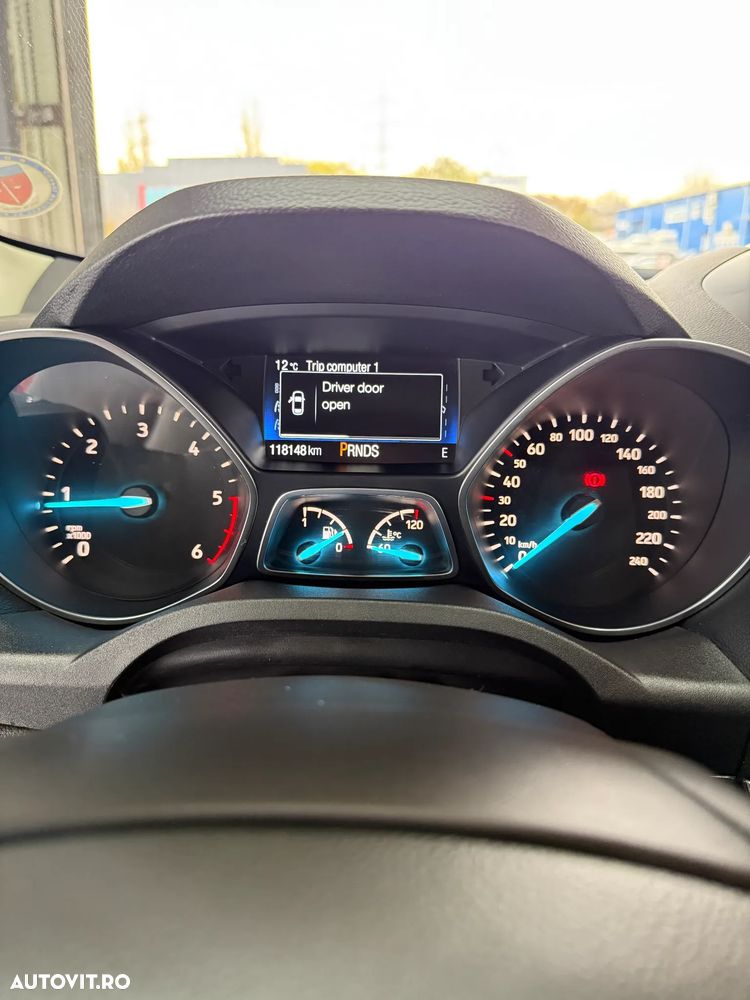 Ford Kuga 2.0 TDCi 4WD Powershift Titanium - 2