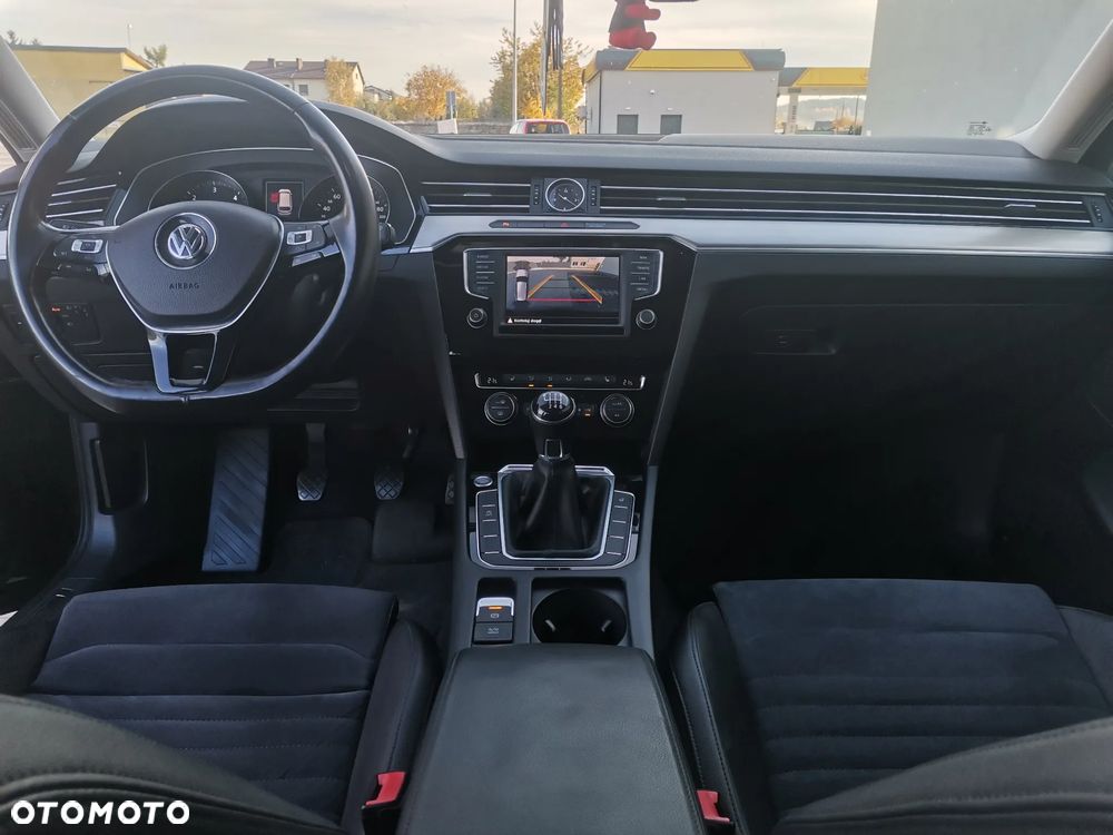 Volkswagen Passat 2.0 TDI BMT Highline - 13