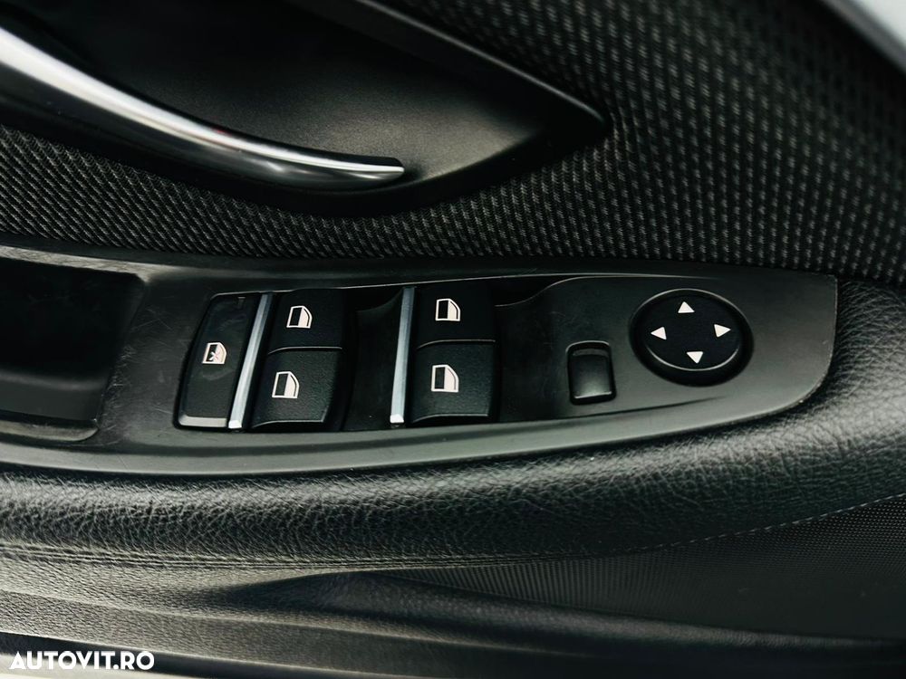 BMW Seria 5 520d Aut. Luxury Line - 12